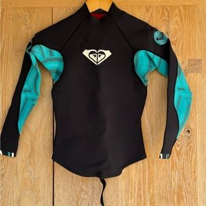 Roxy Quicksilver wetsuit top. 1.5mm thick. Size S